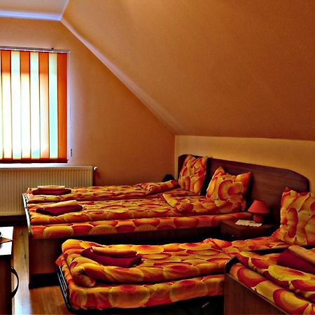 Picnic Panzio Bed & Breakfast Lunca de Sus Luaran gambar